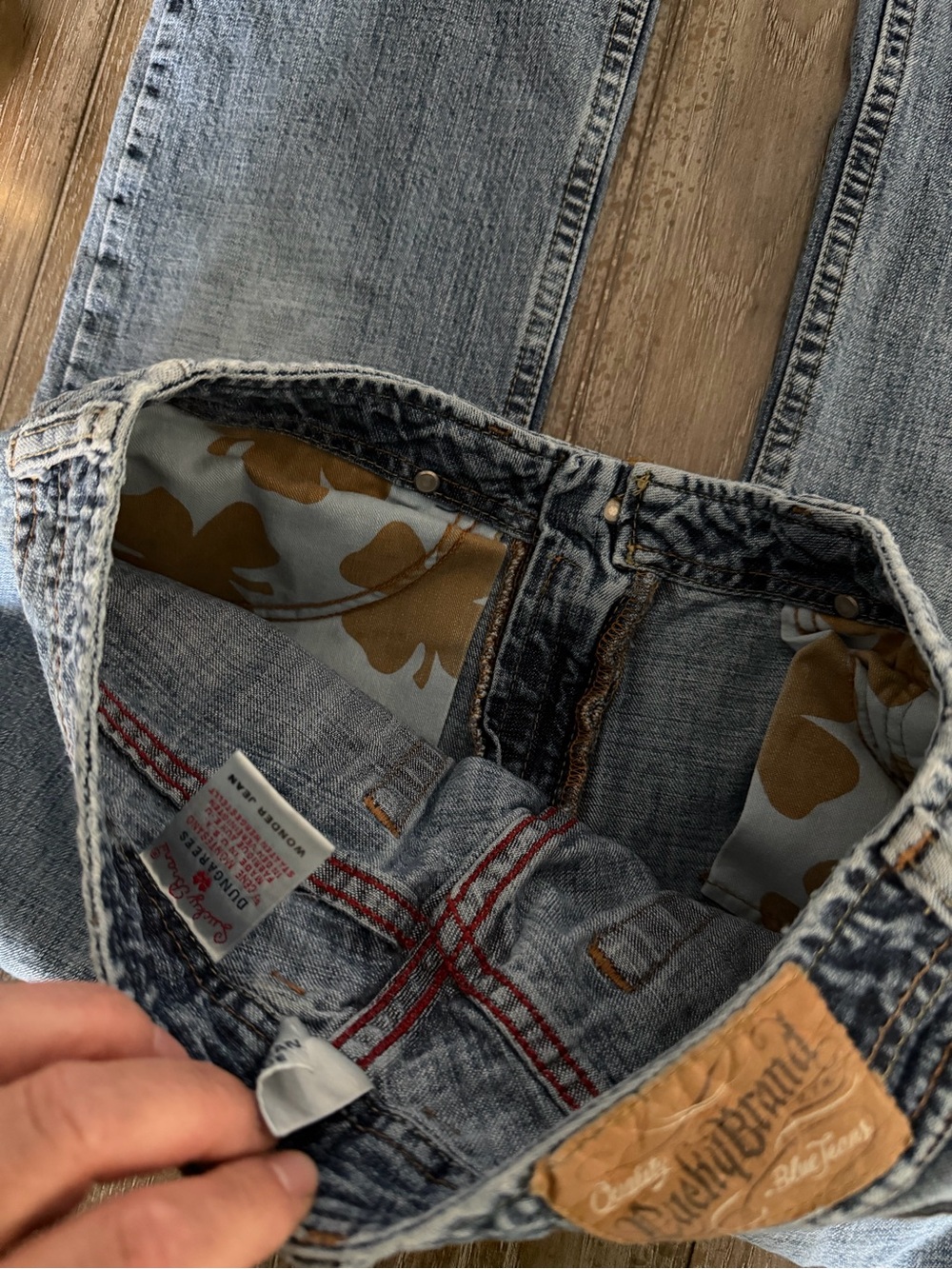 Lucky Brand Wonder Jeans - Picture 13 of 15